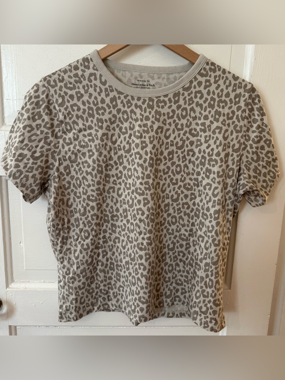Abercrombie & Fitch A&F Essentials Body Skimming Tee M